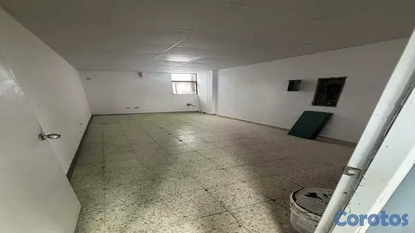 oficinas y locales comerciales - Alquiler Local Comercial Naco 2do piso 268Mts 4