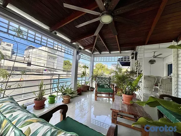 apartamentos - APARTAMENTO EN VENTA 2DO NIVEL CON TERRAZA – RENAC 15