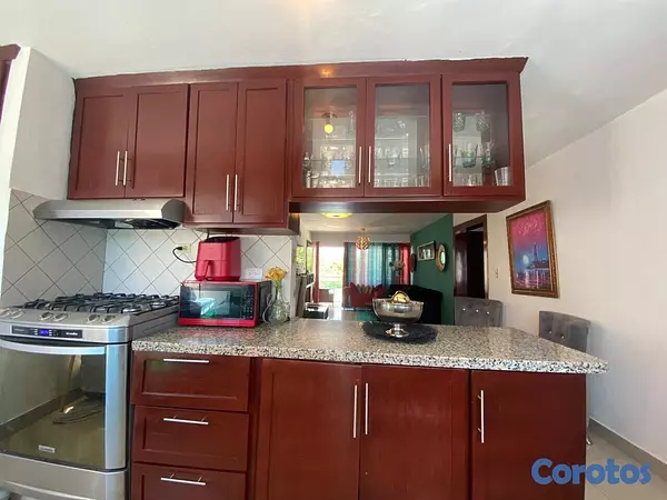 apartamentos - ¿Te gustaria beber tu cafe desde tu balcon con vista a la PISCINA? 4