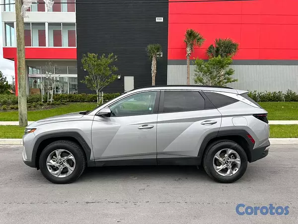 jeepetas y camionetas - Hyundai Tucson SEL 2023 8