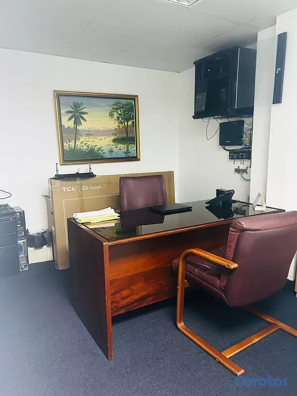 oficinas y locales comerciales - Alquiler local en Evaristo  9