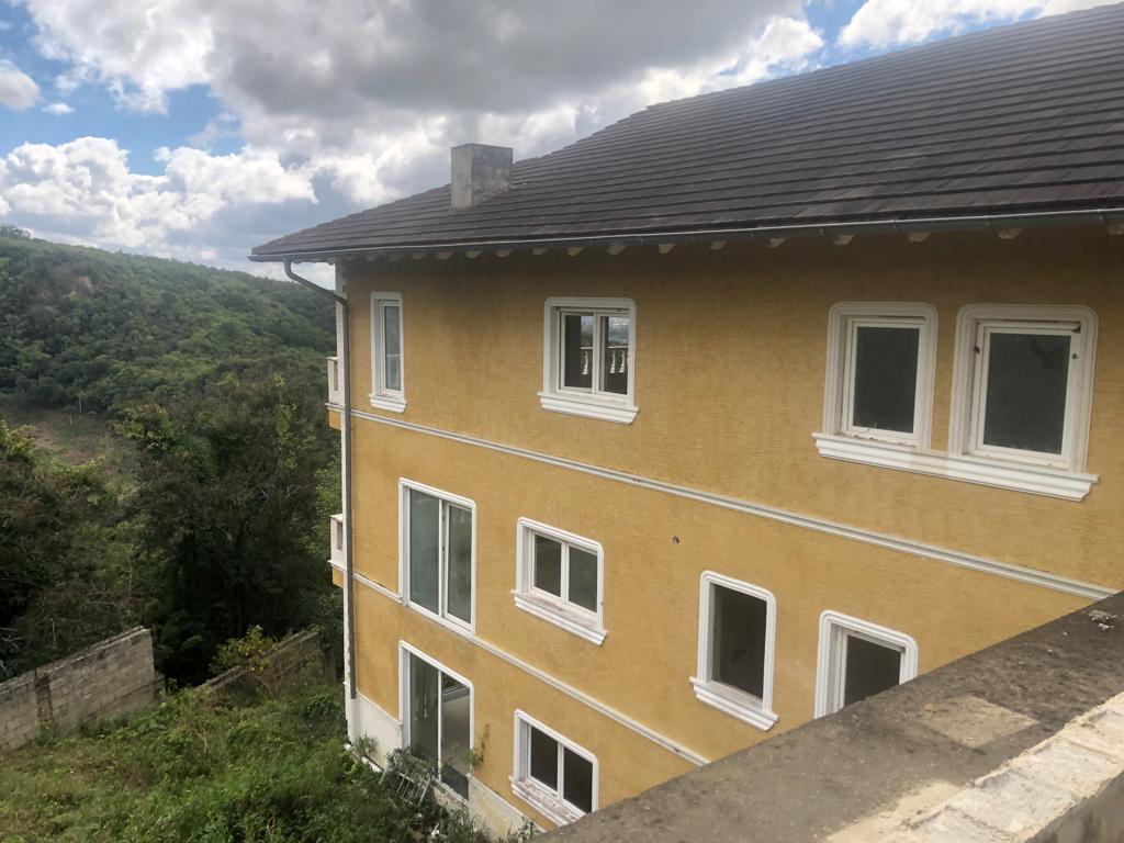 casas - Casa de 3 Niveles en LA URB. ALTOS DE GURABO, con la mejor Vista del Santiago y  7