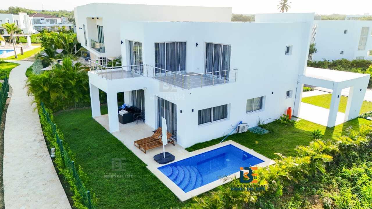casas vacacionales y villas - VENDO Hermosa Villa en Playa Nueva Romana 1