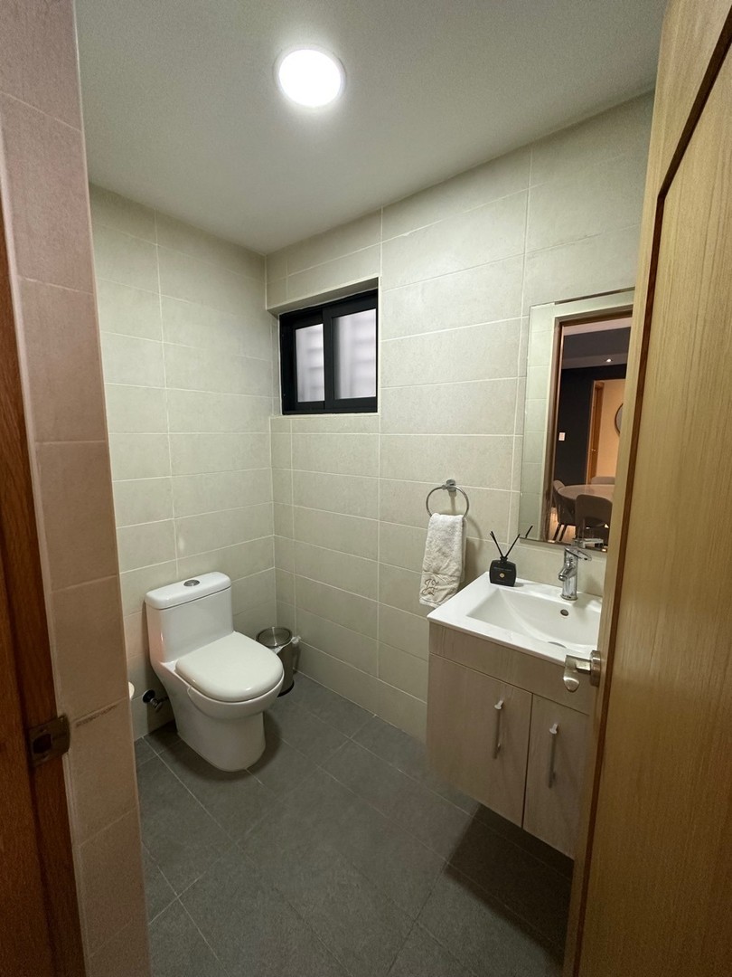 apartamentos - 🔵 Apartamento 3er piso en arroyo hondo viejo
 7