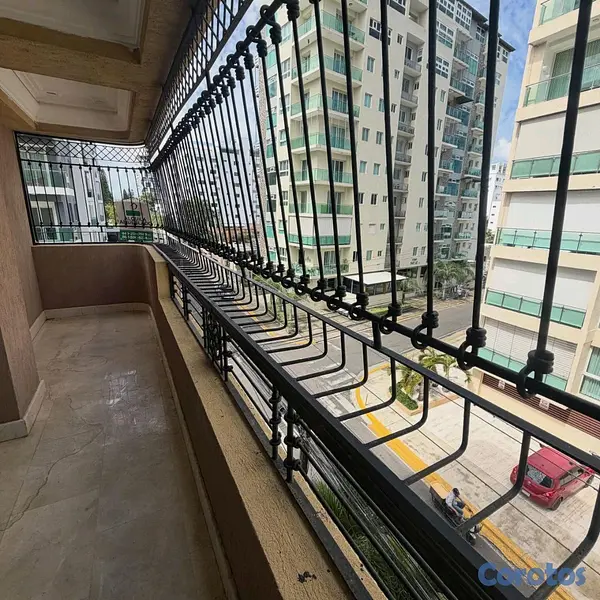 apartamentos - vendo apartamento en la esmeralda piso alto con ascensor y lobby 3