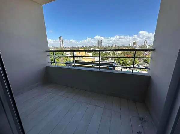 apartamentos - Vendo apartamento en la av. Independencia km 6 de  con ascensor , 1hab 6