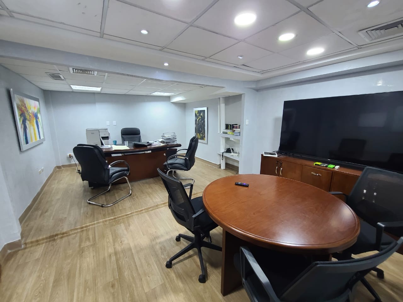 oficinas y locales comerciales - ALQUILO Local Para Oficina En Viejo Arroyo Hondo de 2 Niveles
CODIGO: PD68 4