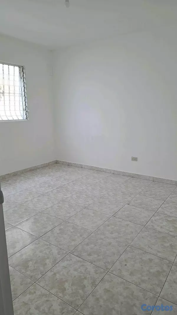 apartamentos - ACOGEDOR APARTAMENTO BELLA VISTA SUR, CLASICO, EXCELENTE UBICACIÓN  2