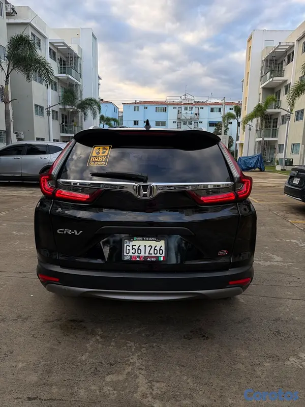 jeepetas y camionetas - Honda CR-V LX 4x2 automática 2019 9