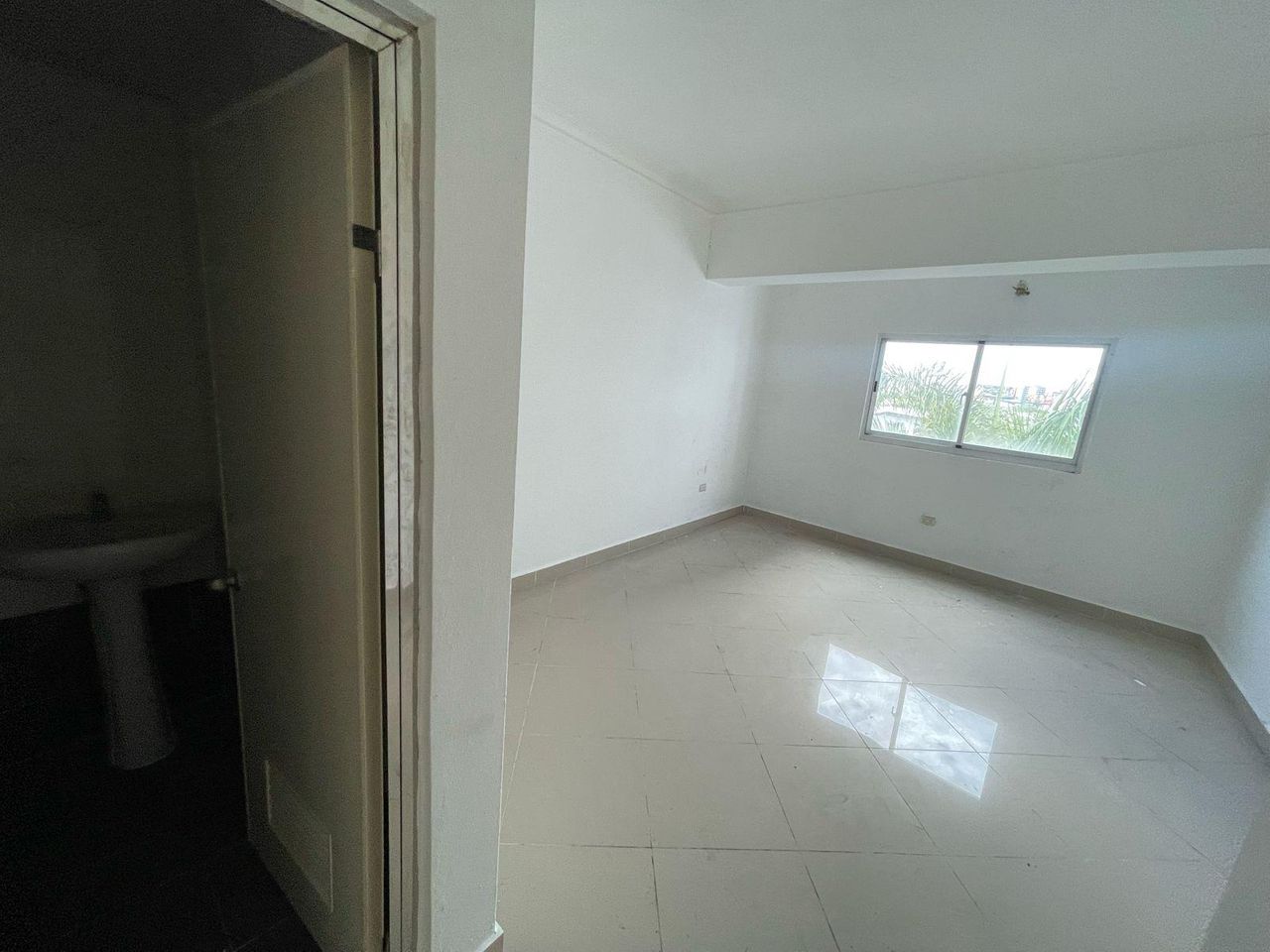 otros inmuebles - Se alquila edificio en Bella vista  5