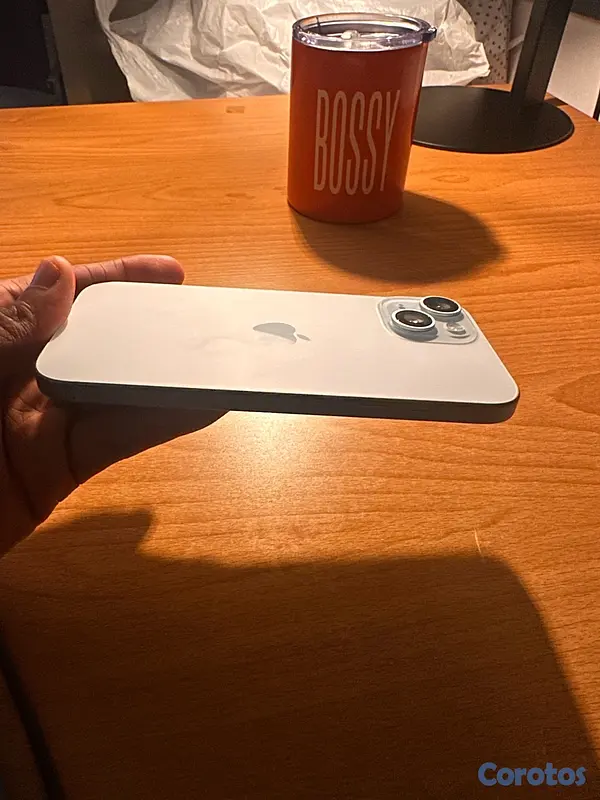 celulares y tabletas - IPhone 15 256 GB  4