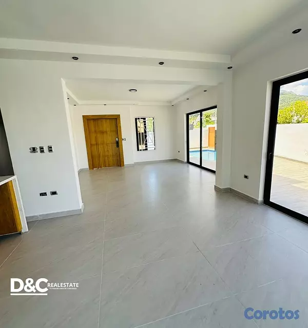 casas - CASA EN VENTA EN PUERTO PLATA A SOLO 3 MINUTOS DE  19