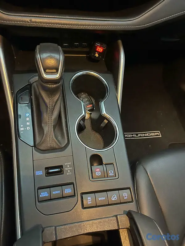 jeepetas y camionetas - Toyota higlander xle 2021 4