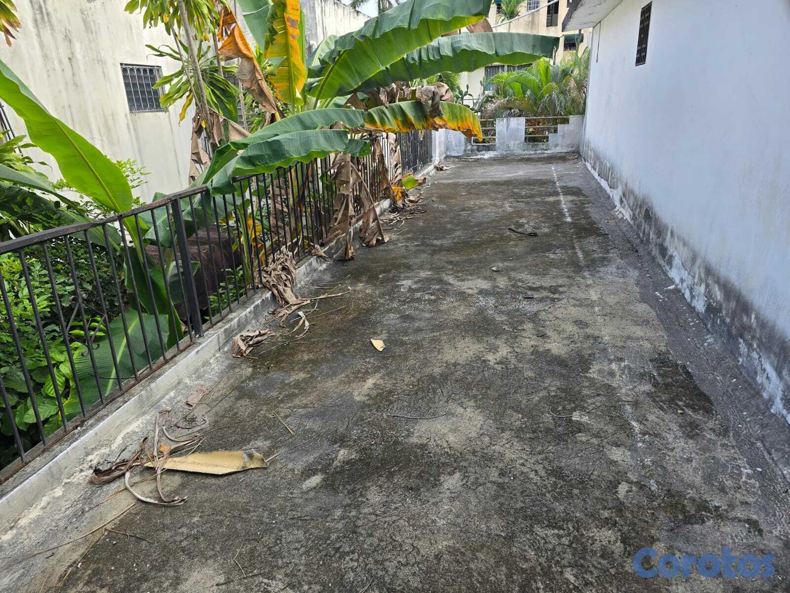 casas - VENTA CASA 2 NIVELES EN EL GALA, URB LOS PROCERES 6