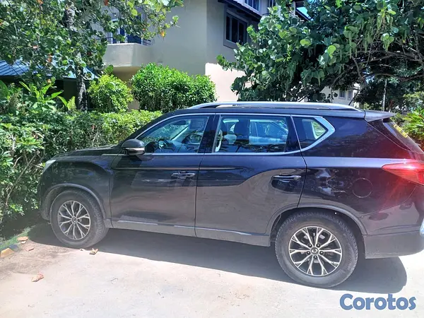 jeepetas y camionetas - ssangyong rexton 2023 2