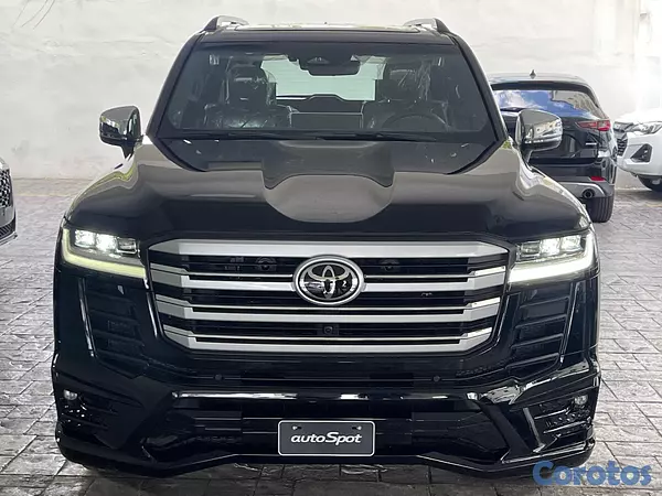 jeepetas y camionetas - Toyota Land Cruiser VXR 2026 4