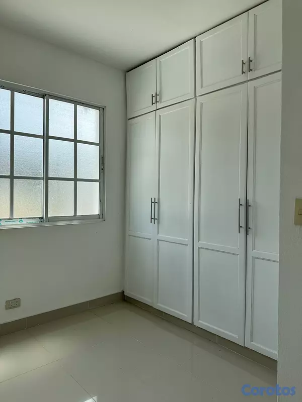 apartamentos - Edificio en Venta en Manoguayabo,  Santo Domingo O 4