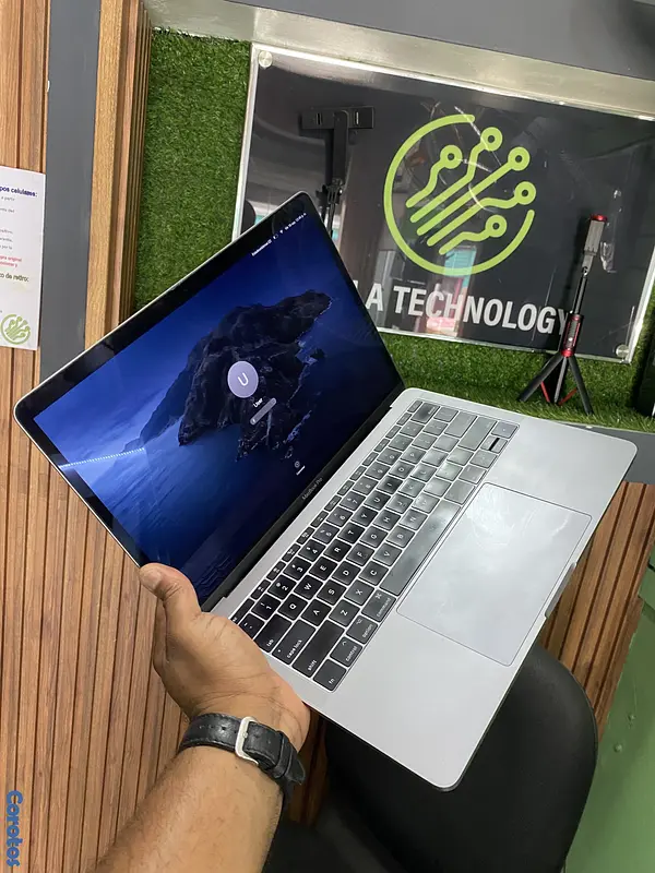 computadoras y laptops - MacBook Pro 2017  512GB 16GB  2