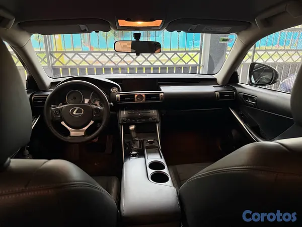 carros - Lexus IS250 2014 8