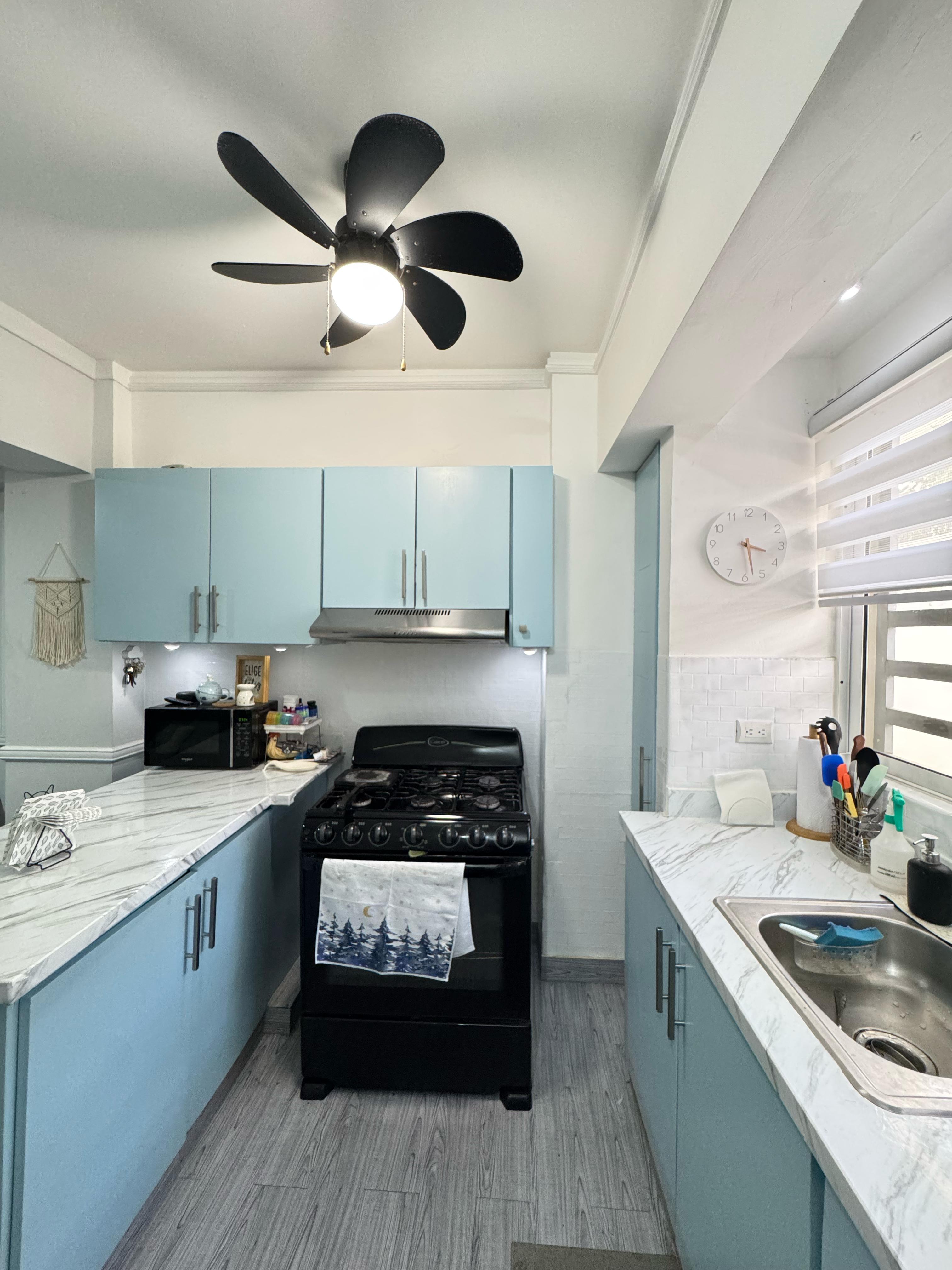 apartamentos - Vendo primer nivel la castellana una hab parqueo  7