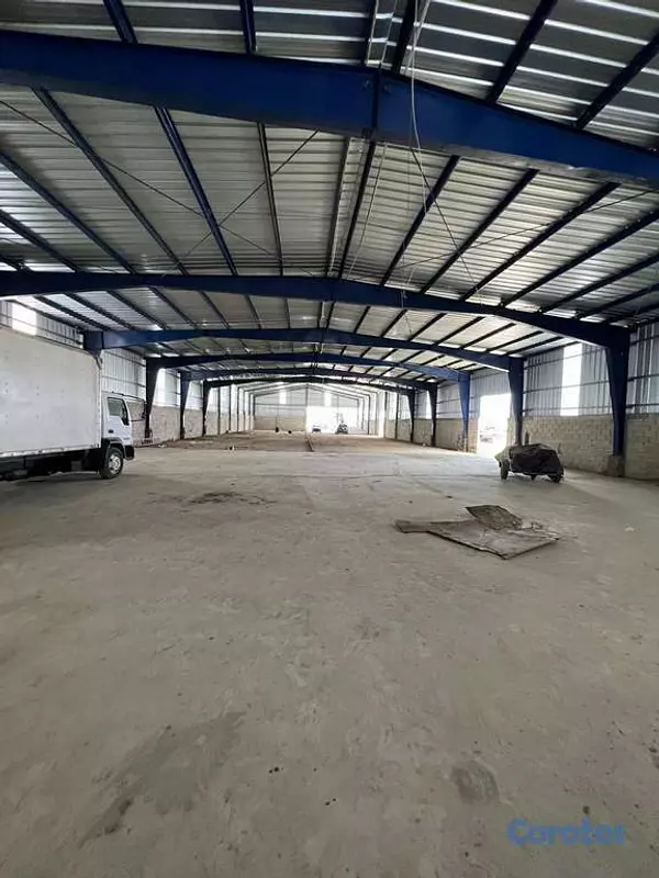 oficinas y locales comerciales - Nave industrial de 1750 M2 en Haina 4