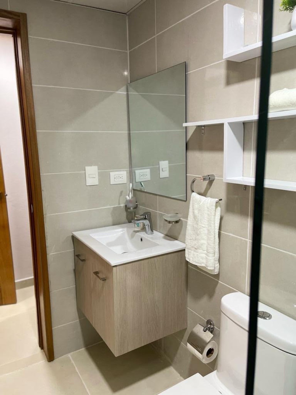apartamentos - ¡Se vende apartamento amueblado en El Millón!  6