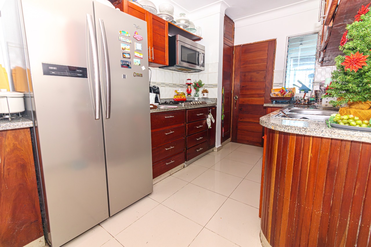 apartamentos - Vendo Arroyo hondo tres hab 2.5 baños balcón dos p 4