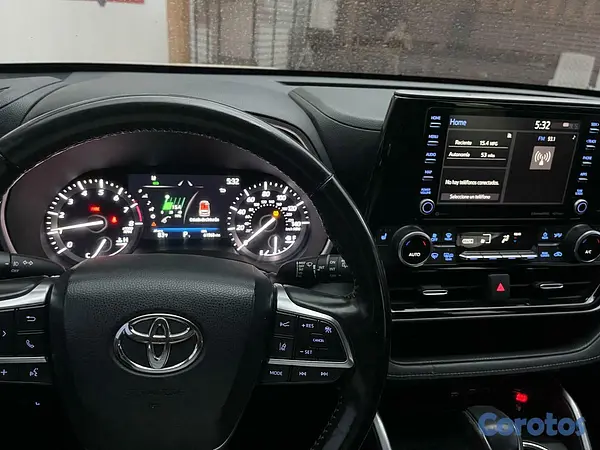 jeepetas y camionetas - Toyota higlander xle 2021 5