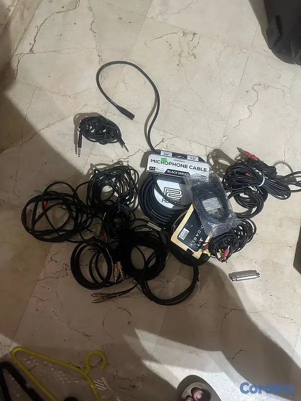 otros electronicos - Vendo Sistema de sonido completo profesional  12