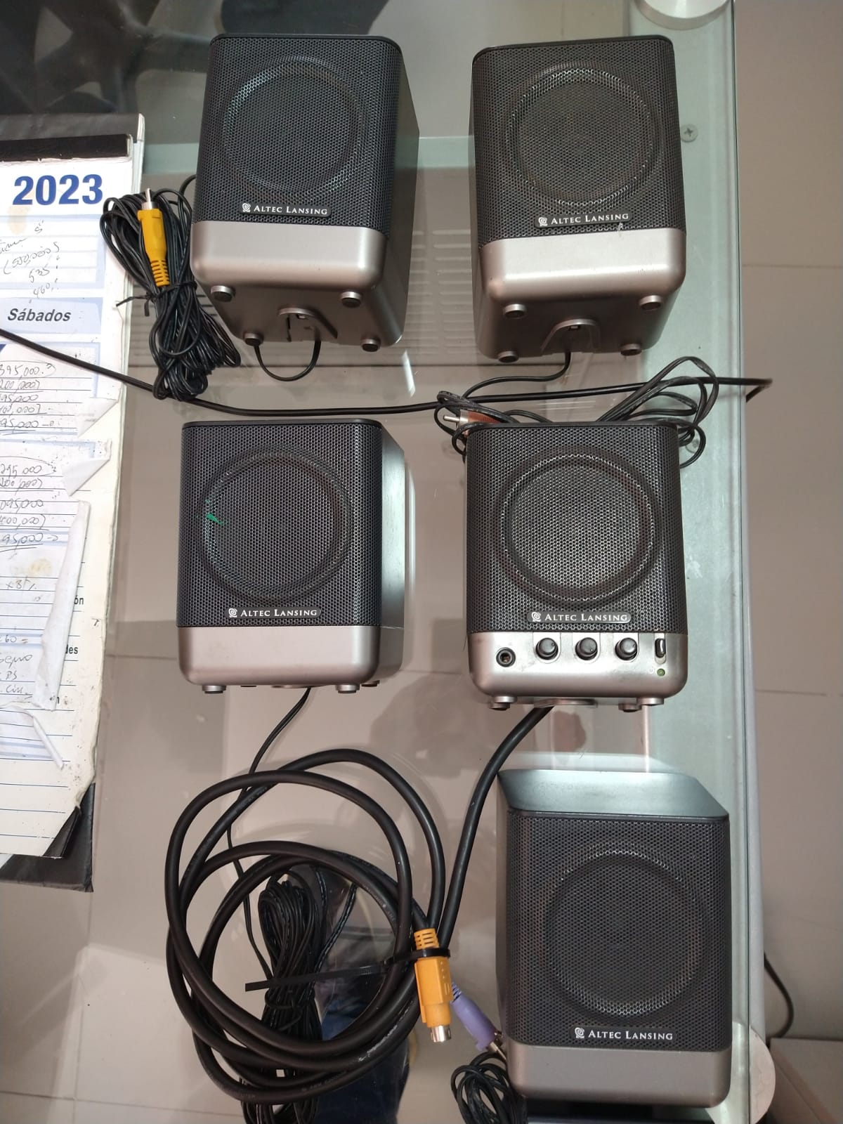 otros electronicos - Bocinas Altec Lansin 5.1 45RMS 6