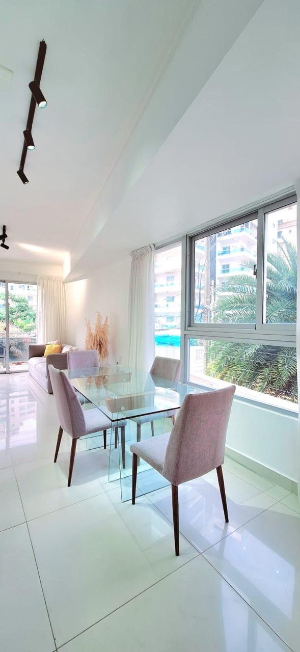 apartamentos - Vendo  o al amueblado Naco una hab balcón parqueo  3