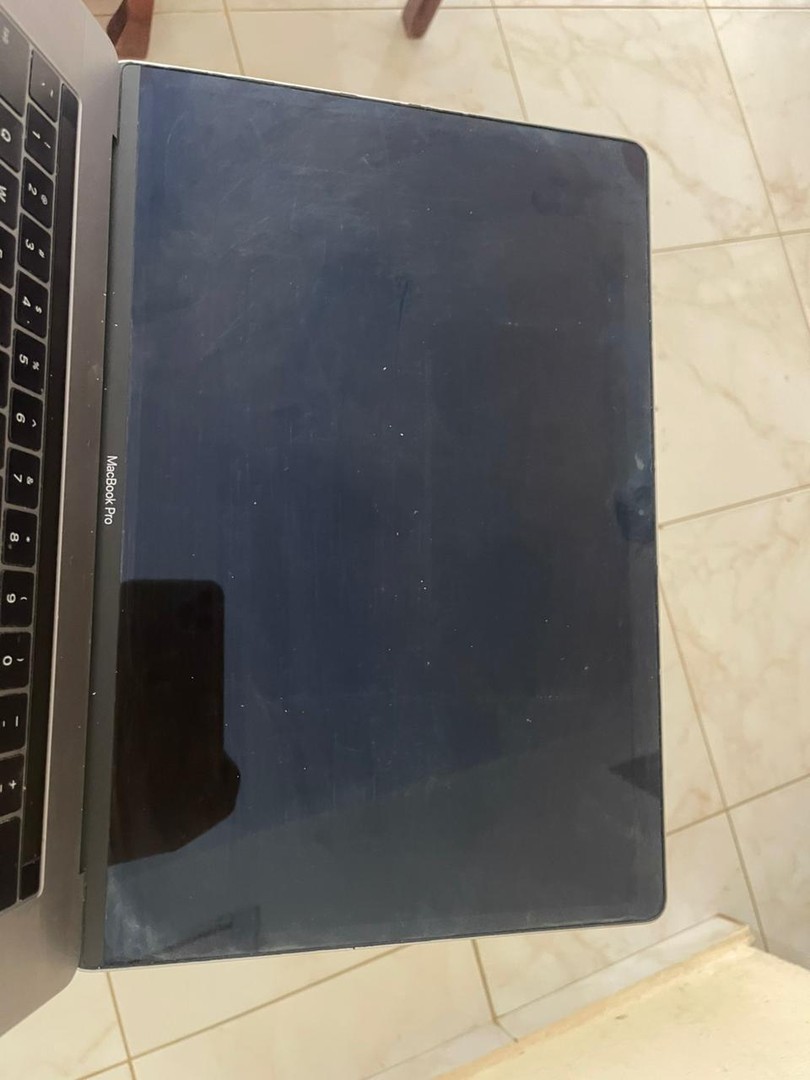 computadoras y laptops - 💻 MacBook Pro A1707 – 15" (2016) – Para repuestos o reparación 6