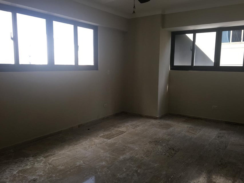 apartamentos - Apartamento en venta #23-1211 con 3 dormitorios, aire acondicionado, seguridad. 7