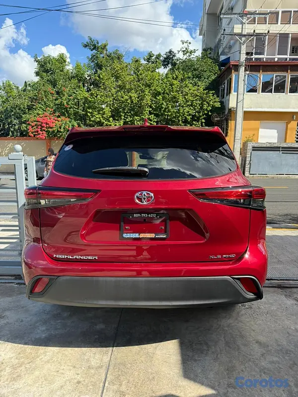 jeepetas y camionetas - Toyota highlander XLE 2020   5