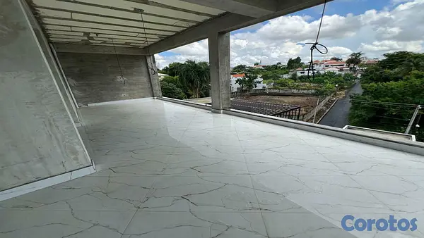 casas - Casa moderna con ascensor en Altos de Arroyo Hondo III 5