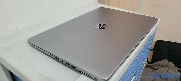 computadoras y laptops - Laptop hp Touch Core i5 7ma Ram 8gb ddr4 Disco 500gb Full 3