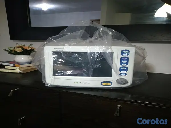 equipos profesionales - Monitor de pacientes Criticare nGenuity 8