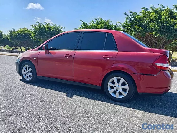 carros - Nissan Tiida 2008 4