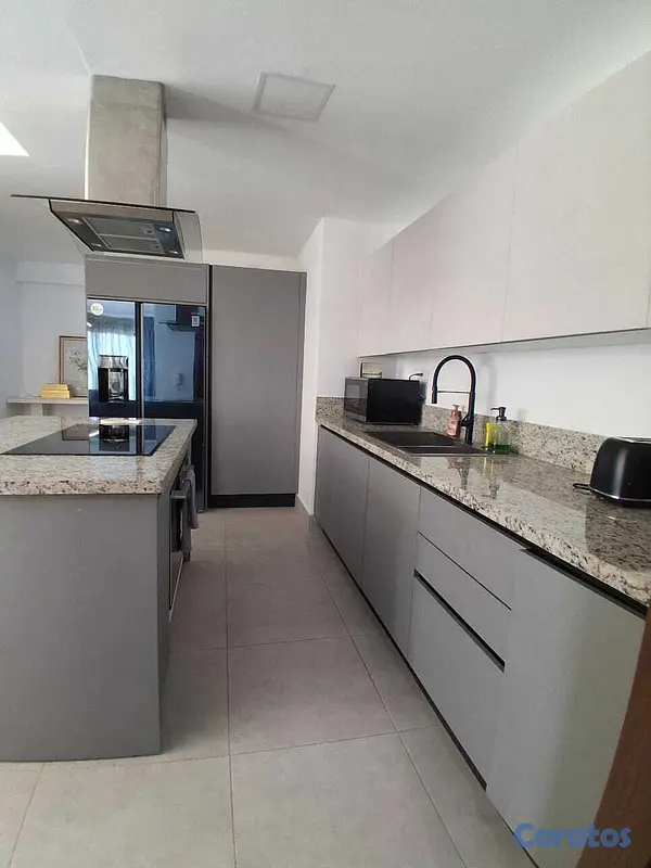 apartamentos - Apartamento Amueblado en piantini    US$ 3000  4