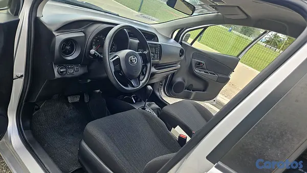 carros - Toyota vitz 2020 8