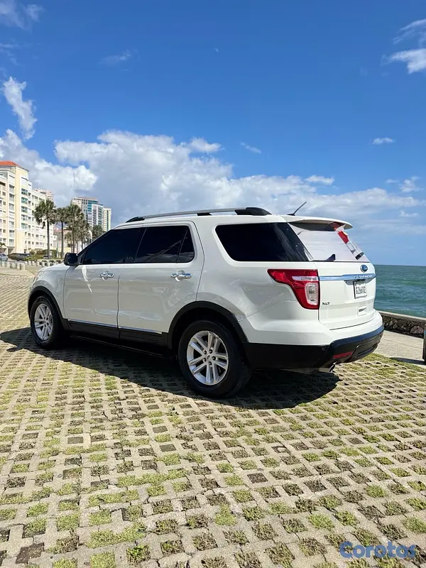jeepetas y camionetas - Ford Explorer 2012 XLT 3.5 v6 3