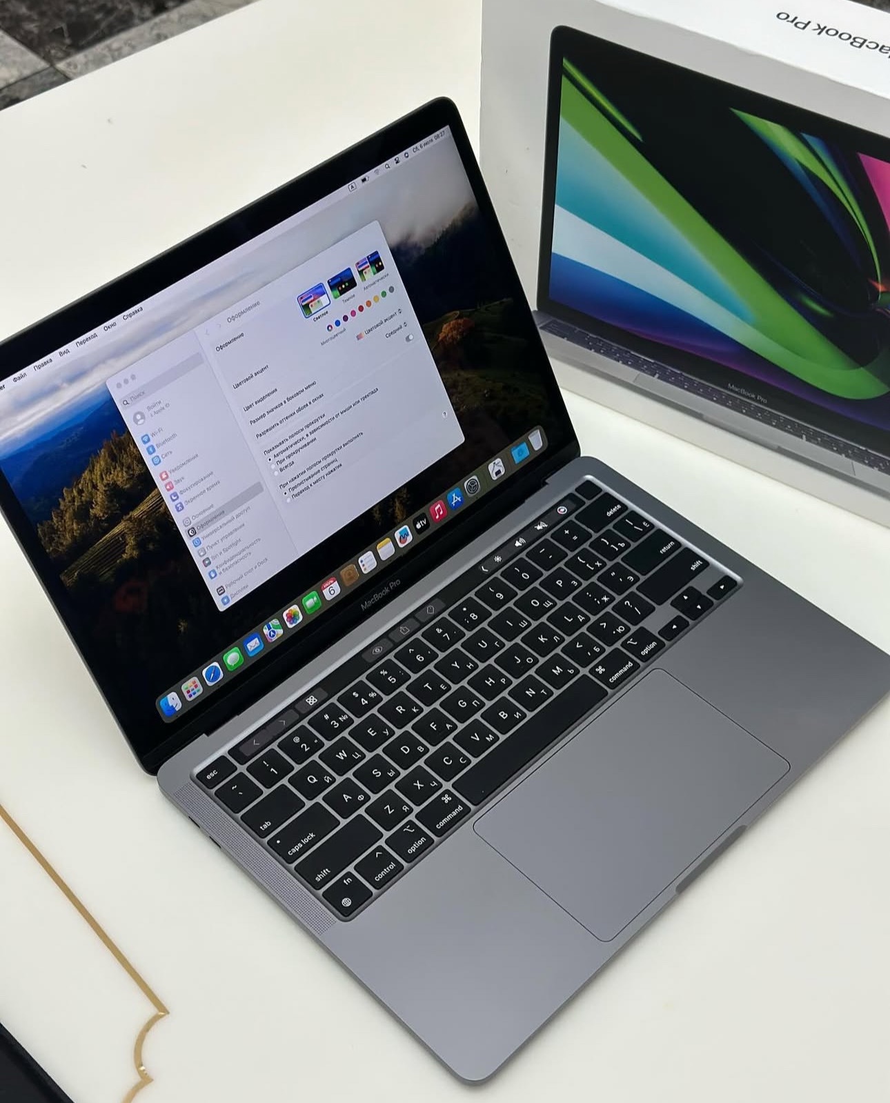 computadoras y laptops - MacBook Pro 13” Chip M2 2022 8GB RAM & 256GB SSD Como Nueva  1