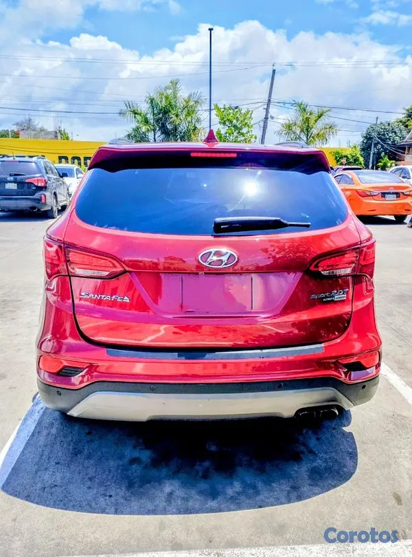 jeepetas y camionetas - Hyndai Santa fe 2018 3