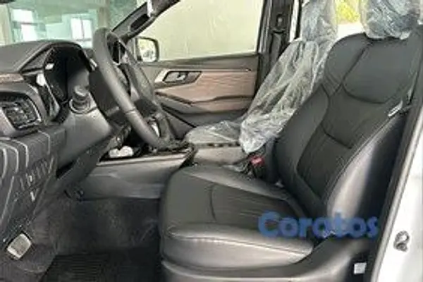 jeepetas y camionetas - 2027 Isuzu DMAX 6