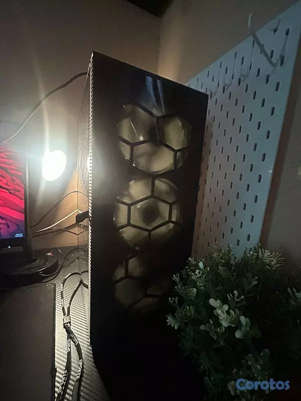 computadoras y laptops - PC Gaming High-End: Ryzen 7 5800X + RTX 3070 + Mon 4