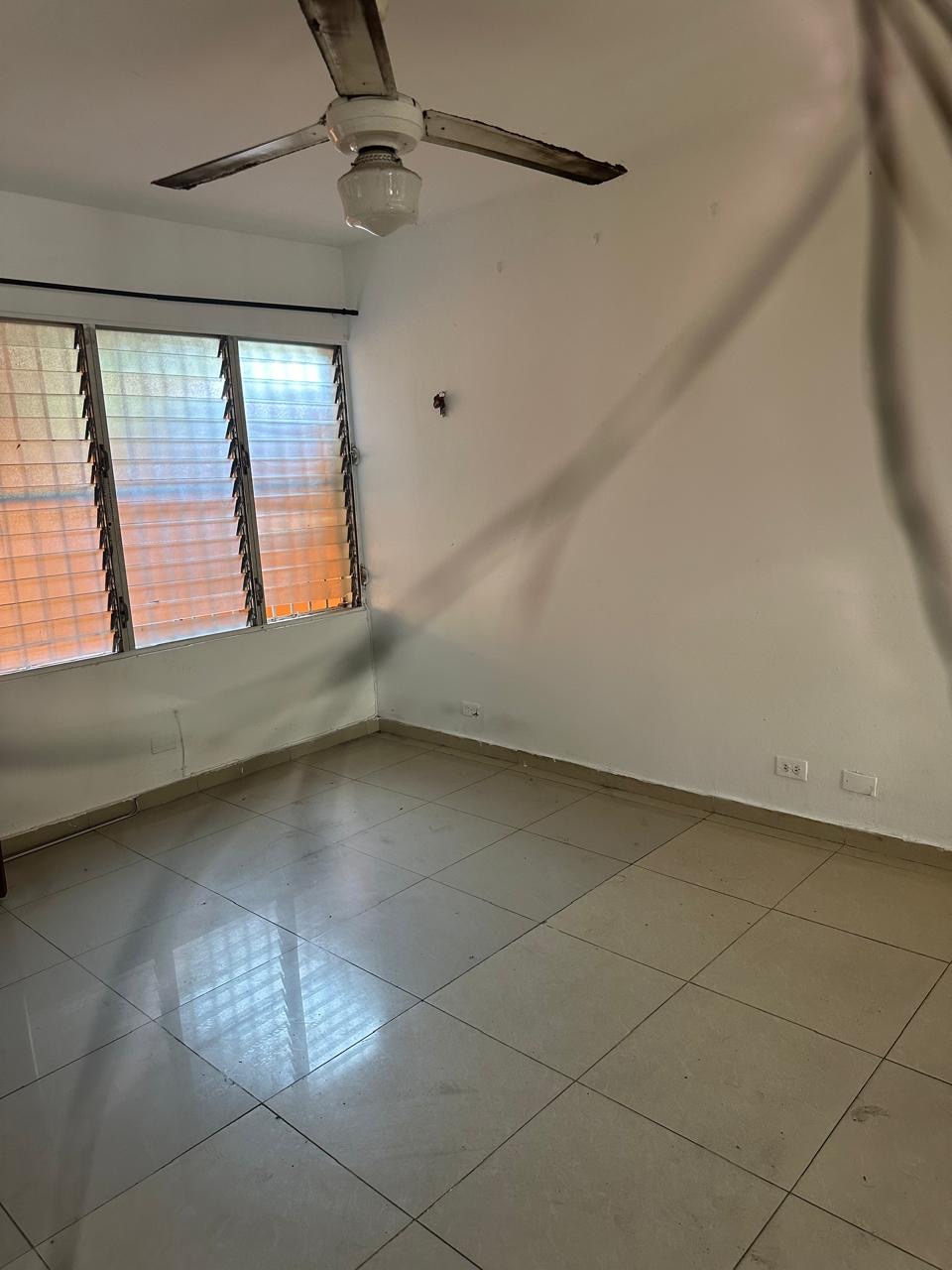 casas - Vendo independencia klm 9 y medio precio RD$12.3 p 2