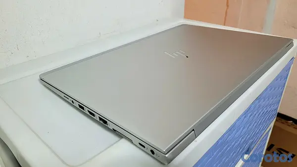 computadoras y laptops - Laptop hp envy 17 Pulg Core i5 8va Gen Ram 16gb Disco 256gb ssd Video 8gb 3