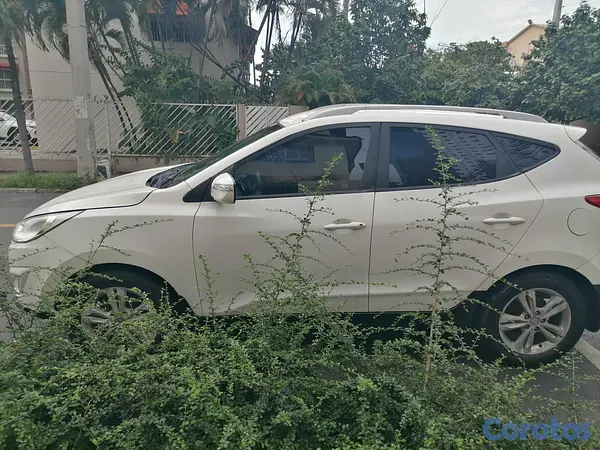 jeepetas y camionetas - Hermosa Hyundai Tucson Blanca 2012 16