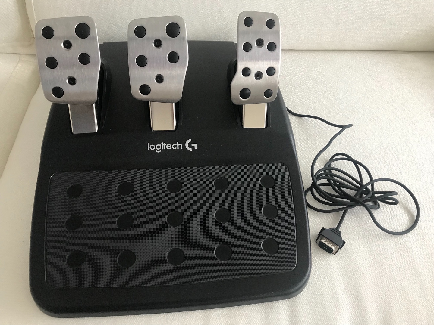 consolas y videojuegos - Logitech G923 pedales para careers PS 5, PS4 y PC + Bocinas Logitech 0