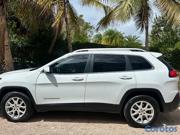 jeepetas y camionetas - Jeep Cherokee 2016 $590,000 12